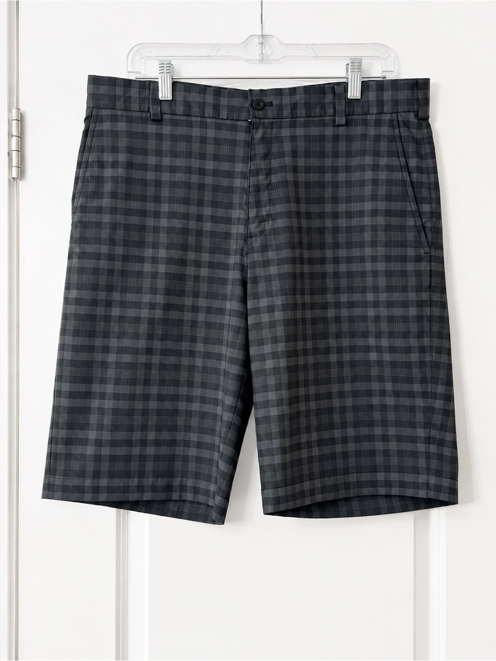 Nike Men's Black and Charcoal Plaid Flat-Front Shorts